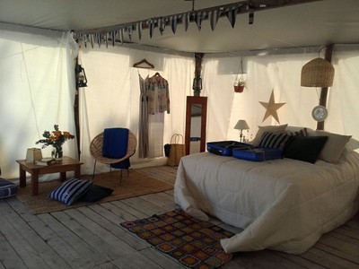 Carpa Glamping Interior - Decoración para Campaña de Parisien "Primavera/Verano 2017" - "Se fiel a ti misma"
