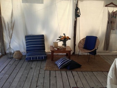 Carpa Glamping Interior - Decoración para Campaña de Parisien "Primavera/Verano 2017" - "Se fiel a ti misma"